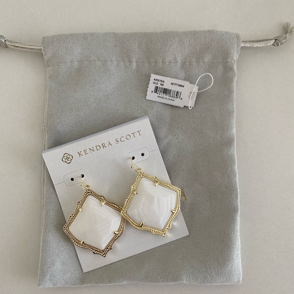 KENDRA SCOTT KIRSTEN GOLD EARRINGS